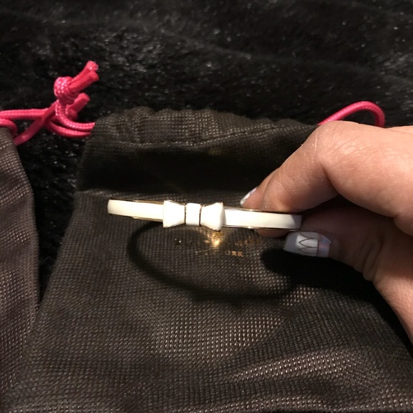 Jewelry, bags - Picture 2 of 3